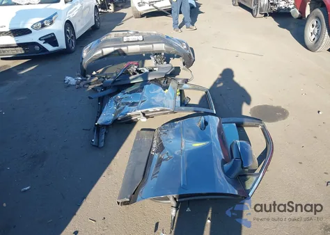 2024 Toyota Rav4 Xle Premium z USA, uszkodzony, nr VIN 2T3C1RFV2RC280791